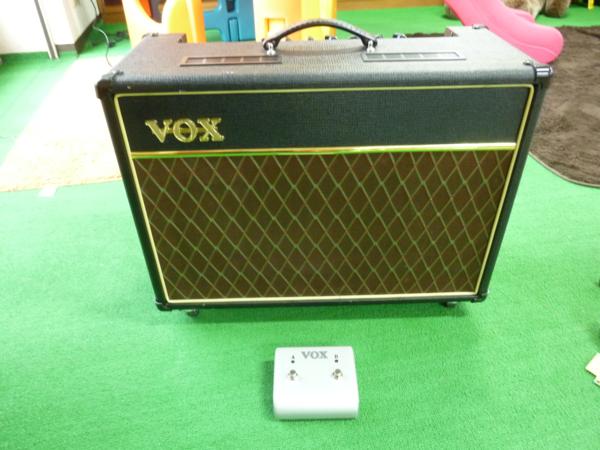 ギターアンプ☆VOX AC15CC1 全体的に中古美品☆フットスイッチ付 