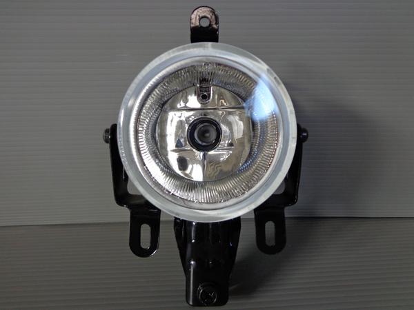 ミツビシ パジェロ V73W 後期 左 フォグ ランプ