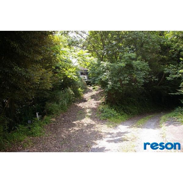 【賀茂郡西伊豆町】レゾン出品10万円・11000㎡の古屋付土地_1