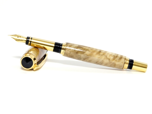 万年筆 ウォルナット　フィギャード材手作り 縮杢＿送料無料