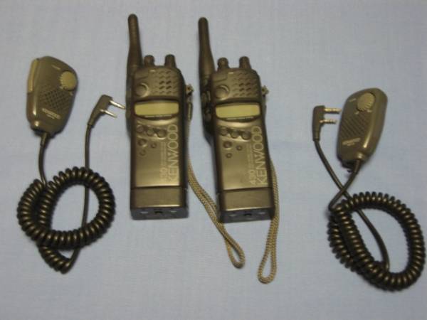 TH-K48　KENWOOD 430MHｚ-FM 　２台セット