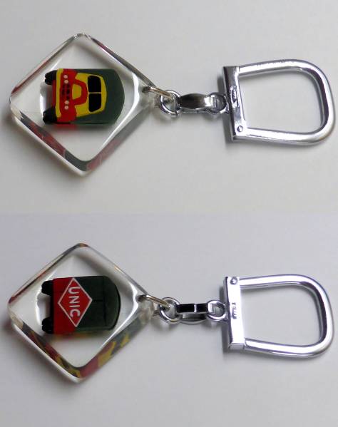 ☆ブルボン・キーホルダー CAMION ”UNIC” BERLIET