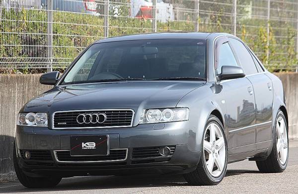 【8.3万キロ/HDDナビ/Bカメラ】03y/アウディA4/3.0SEスポーツ