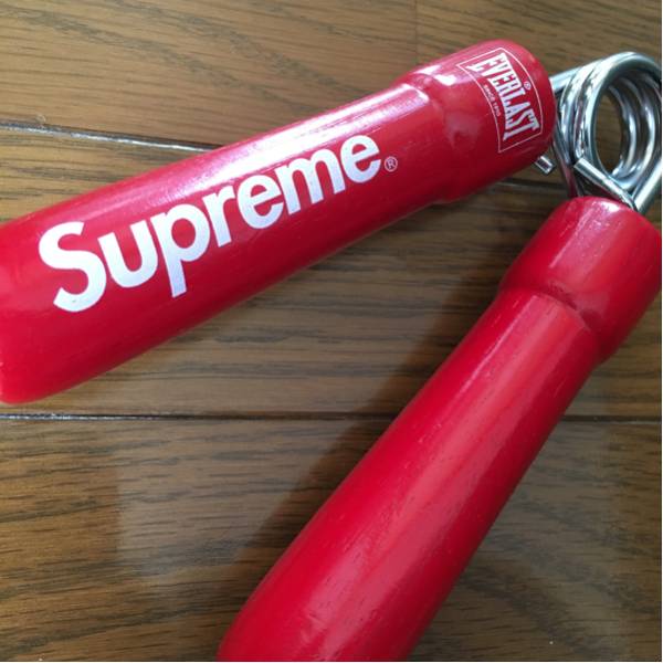 Supreme × EVERLAST ハンドグリップ - メルカリ Supreme x Everlast