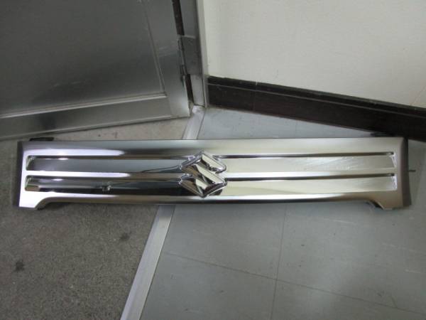 ⅩI:MF33S MRワゴン純正Fフロントグリル71741-50M1