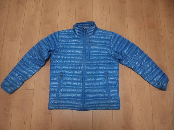 美品 patagonia パタゴニア ウルトラライトダウン M ブルー