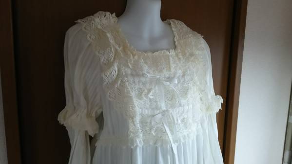 ★BABY，the STARS 姫袖ワンピース★angelicinnocent