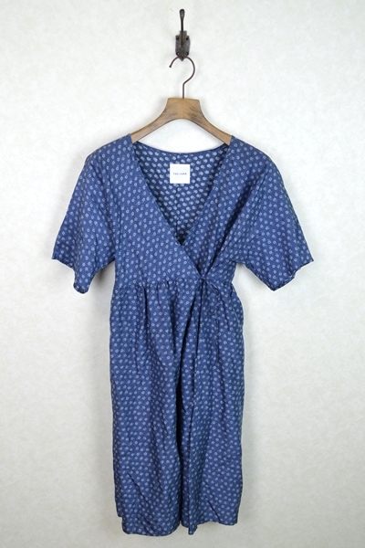 TOUJOURS トゥジュー*総柄シルクカシュクールワンピース