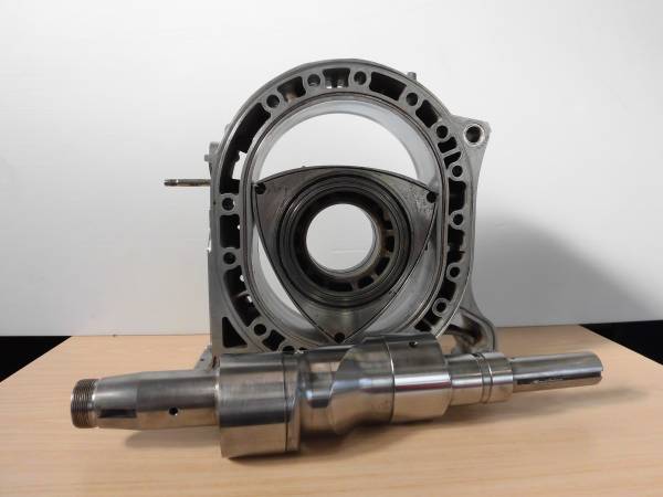 ロータリーエンジン　RX-8　１３B シャフトセット（オブジェ用）