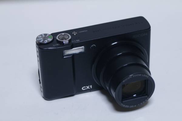 ☆[美品] RICOH CX1 [1010万画素］ブラック 一部難有 ：高画素否定で美