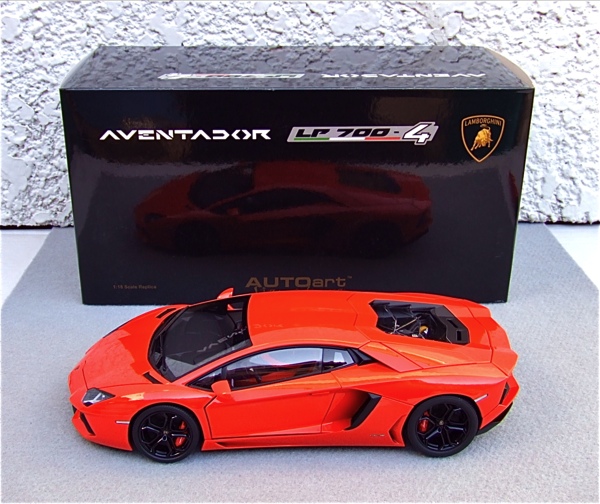 オートアート 1/18 ランボルギーニ アヴェンタドール LP700-4 OR