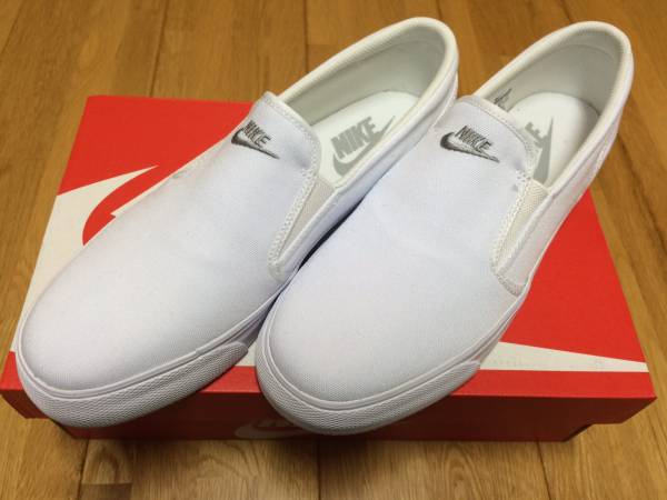 新品 NIKE TOKI SLIP TXT スリッポン トキ ナイキ ホワイト