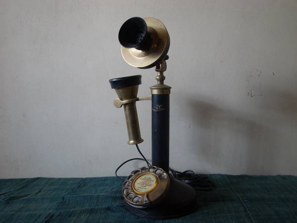 電話○イギリス製○アンティーク○ヴィンテージ○古道具○初荷