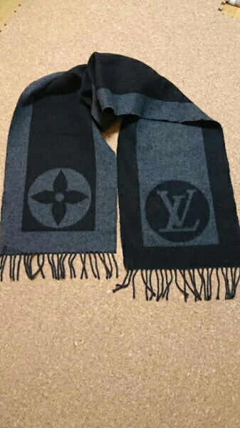 ■LOUIS VUITTON■ マフラー スコットランド製 ルイヴィトン