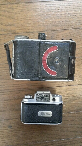 カメラ、2台シャッタ―作動、ジャンク扱い フィルムカメラ ジャンク
