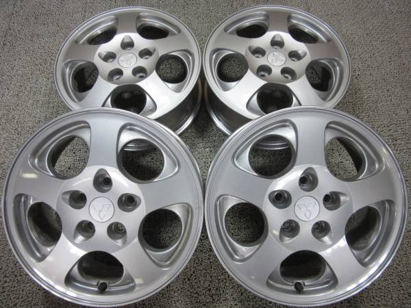 激安】三菱・パジェロイオ純正アルミホイール☆16inch×6.5J +46 PCD114