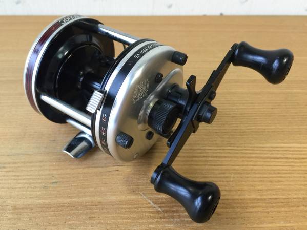 ABU 5500C #84-1アブ アンバサダー 4.7:1 ハイスピード /ヘドン
