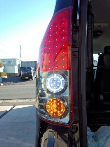 ヴォクシー ノア テールランプ 左右 ZRR70系 LED 社外品 ノア 70系