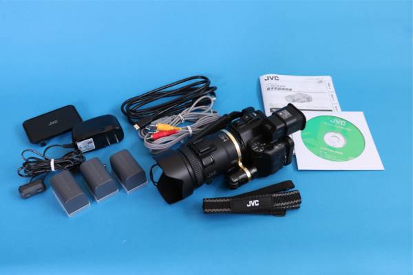 美品！JVC GC-YJ40 JVC GC-YJ40 ビデオカメラ ジャンク扱い JVC ビデオ