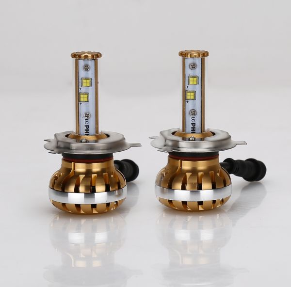 送料無料　PHILIPSチップ LEDヘッドライトH4hi/lo 60W12000LM