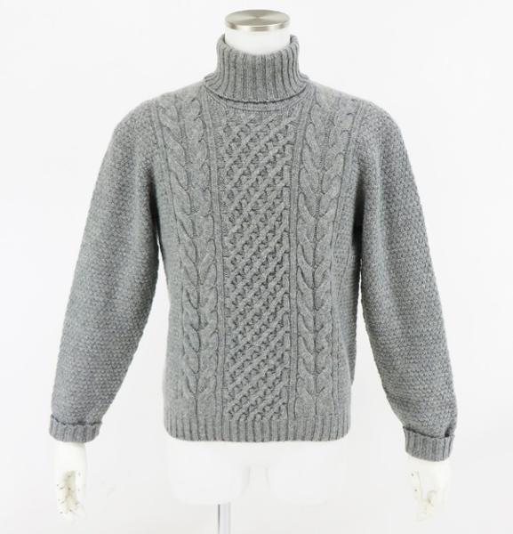 ◆未使用【ドルモア】ケーブル編み タートルネックニット 46