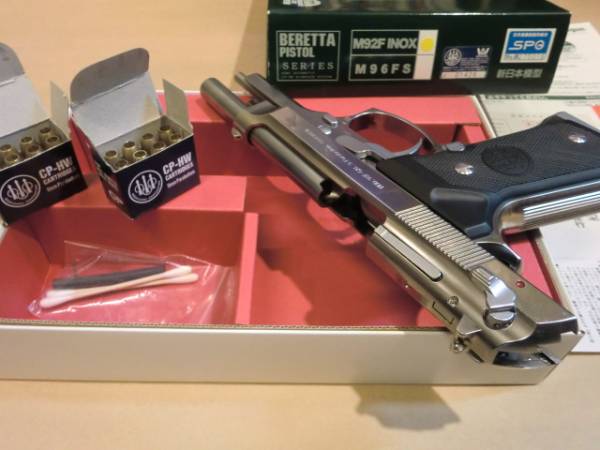 MGC 新日本模型 ベレッタ M92F INOX オールシルバー モデルガン