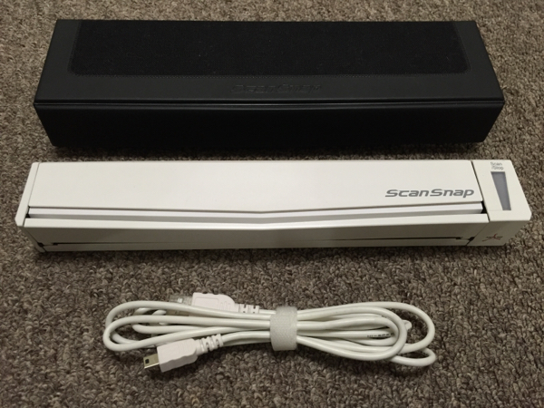 ScanSnap S1100 White Model (FI-S1100AW)専用ケース付