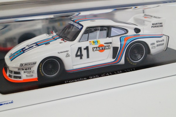 スパーク 1/43 ポルシェ935 #41 LM 1977 マルティニレーシング