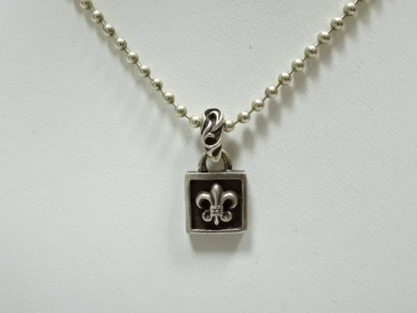 Chrome Hearts クロムハーツ フレームBSフレアチャーム