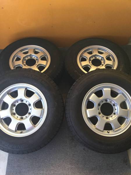 ☆タイヤ・ホイール館☆送料込200ハイエース用スタッドレス付