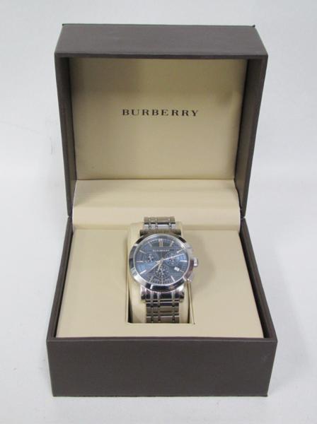 バーバリー BU1360 ヘリテージ クロノグラフ 腕時計 2BS86
