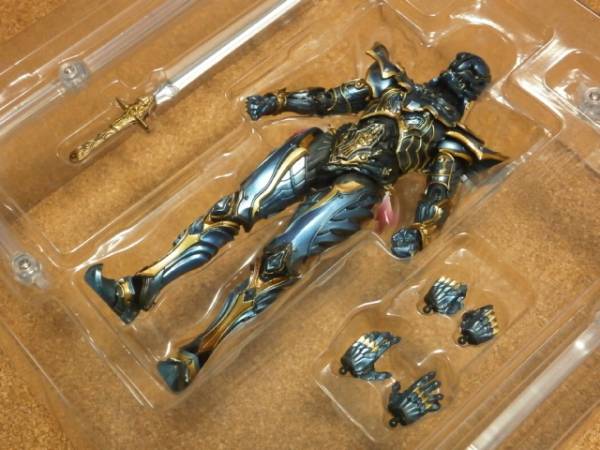 魔戒可動 幻影騎士 牙狼 クロウ GARO | -魔戒ノ花- 魂ウェブ