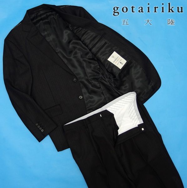 新品9.3万訳 五大陸×ドーメル 秋冬シャドーストライプスーツBB4