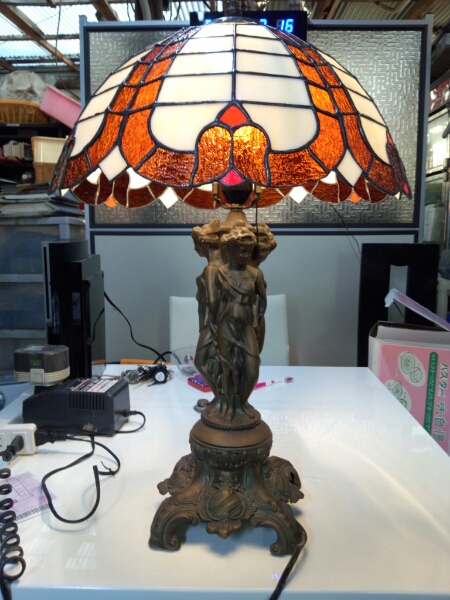 ステンドグラステーブルスタンド