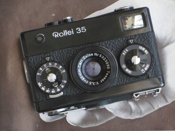 大人気，正規品】 Rollei ローライ35 黒 テッサー・レンズ 初期ドイツ