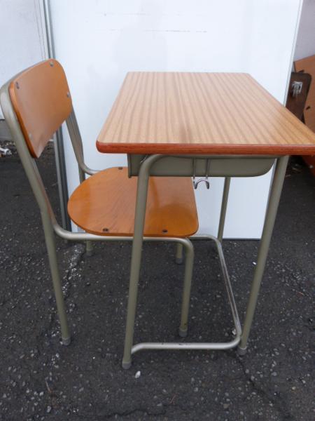 t卍塾　学校　教室　机・椅子 1セット 　送料580円 ラスト
