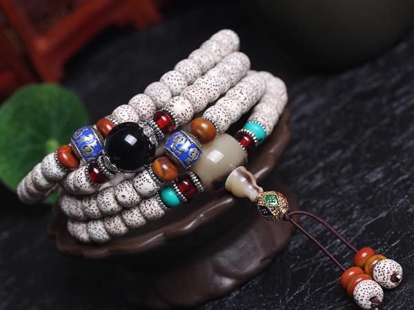 ★10★星月菩提樹 108粒 数珠 念珠 仏教 仏具 ブレス 7*9mm