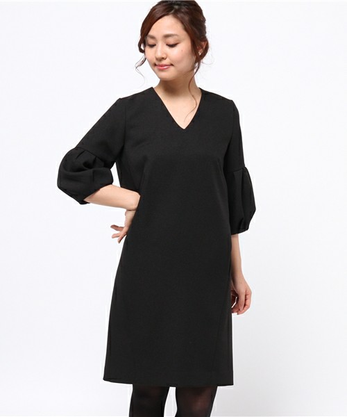 【Tiara】今季最新作完売　ティアラ　ワンピース　ブラック
