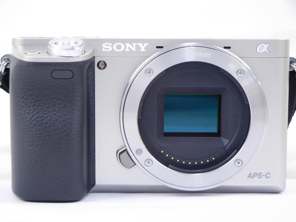 良好 SONY α6000 ILCE-6000Y W ダブルズーム キット N1754077
