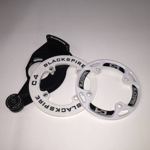 BLACK SPIRE DEWLIE 美品　Fディレーラが使えるチェーンガイド！