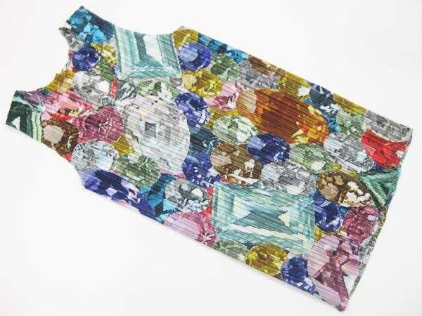 ☆イッセイミヤケ PLEATS PLEAS' トップス SIZE:3 宝石柄☆