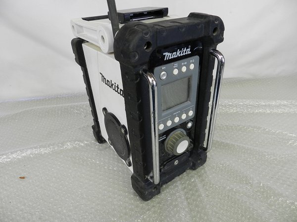 マキタ 充電式ラジオ MR100 makita ラジオ : マキタ(Makita) (本体のみ