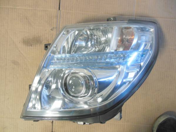 Ｅ51　エルグランド　中期・後期　Ｈ/Ｓ　ヘッドライト左　中古