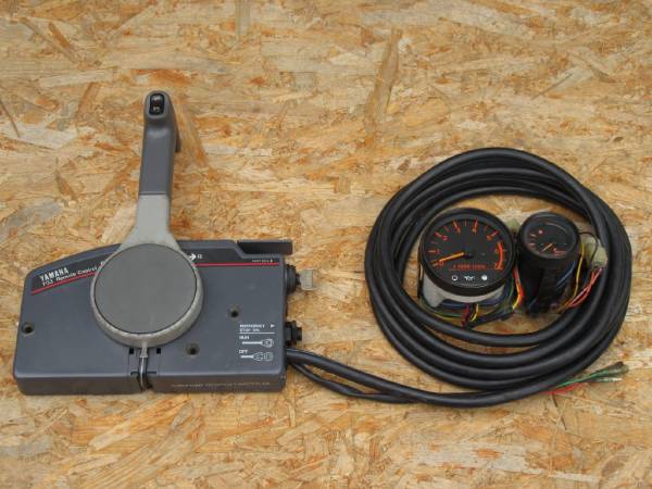 ＹＡＭＡＨＡ　７０３　リモコン　ヤマハ　Ａ