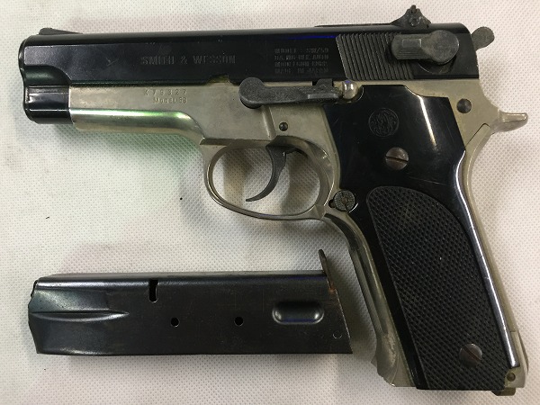 MGC S&W SW/59 フレームシルバー モデルガン 箱説無 MGC S&W SW/59 フレームシルバー モデルガン 箱説無