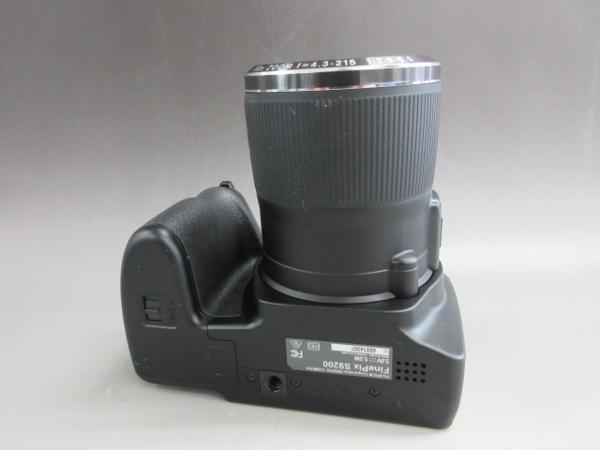 FUJIFILM FINE PIX S9200 デジタルカメラ 三脚付 未使用24神08 ***こ