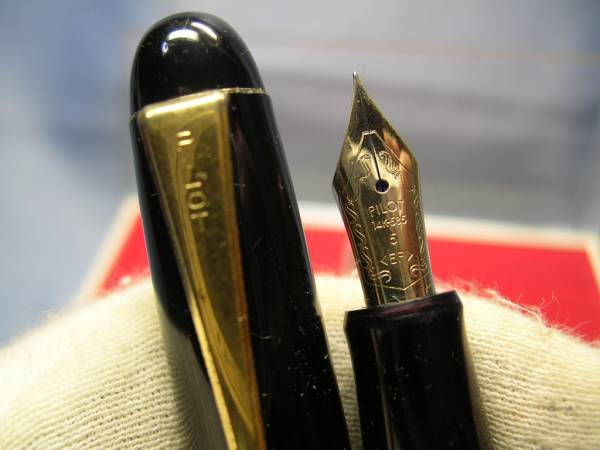 PILOT CUSTOM 67 14K 585 万年筆 スペアインキ付き 元箱付き PILOT