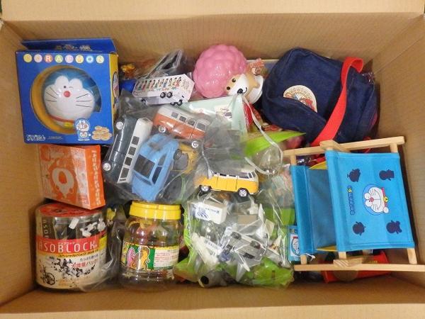 ○ジャンク アフロ犬，ドラえもん，ミニカー，ペコちゃん等[梱1.0]