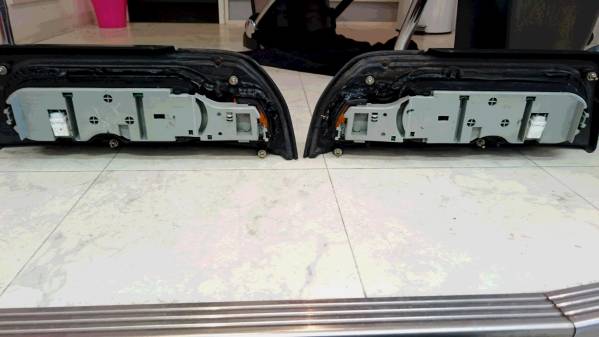 Hcr 32 スカイライン テールライト右左 R32 HCR32 4ドア 4dr テールランプ右左おまけ左側1個 R32 LED