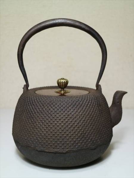 ⑥◇斑紫銅蓋 細霰下張形鉄瓶◇煎茶道具 工芸品 金属工芸 【公式通販】